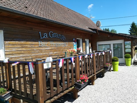 terrasse la grange côté cour