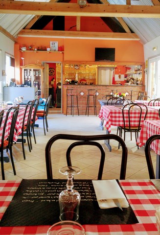 bar- vue de la salle